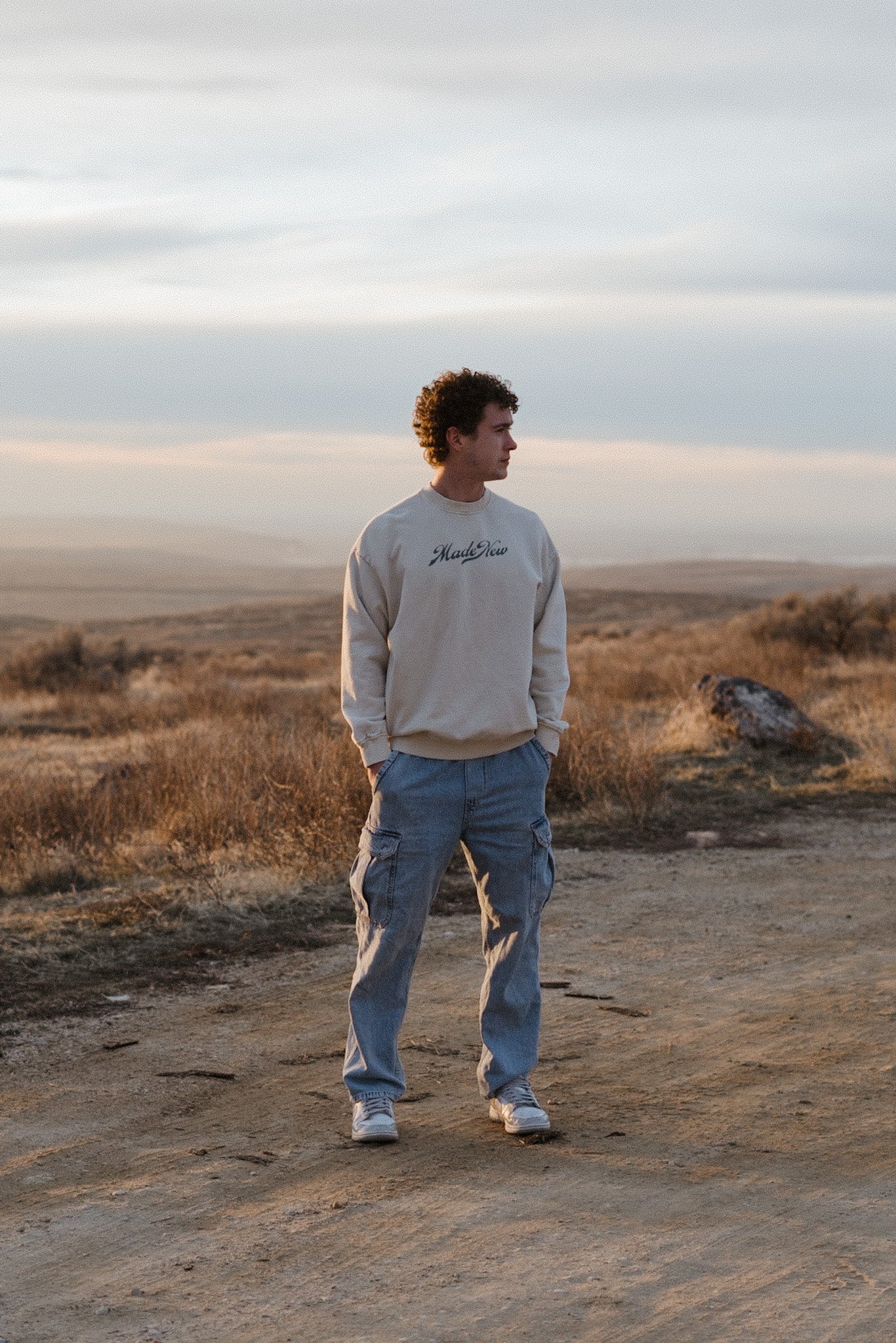 WASHED OVERSIZED CREWNECK