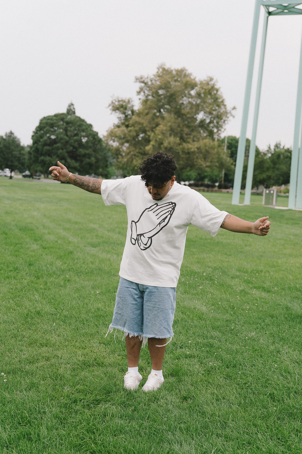 "Pray" Heavyweight Vintage look Tee